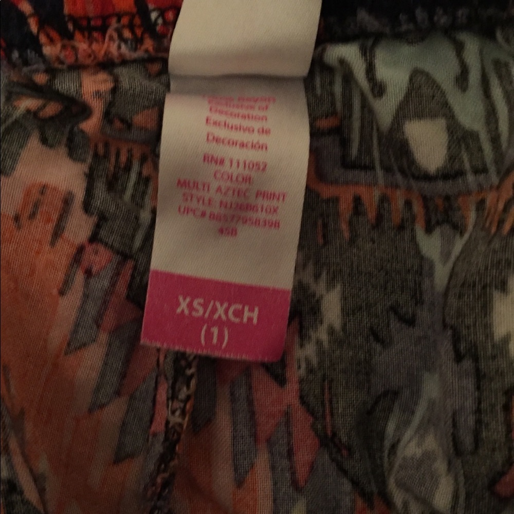 Printed shorts - Picture 2 of 2
